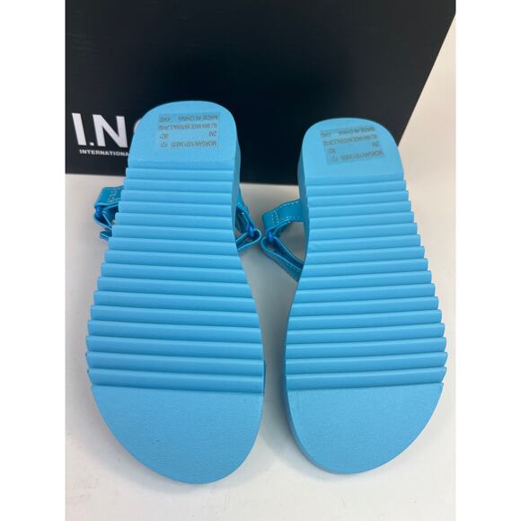 I.N.C. Morgan Bright Blue Sandals Size 2‎ M - Picture 4 of 4